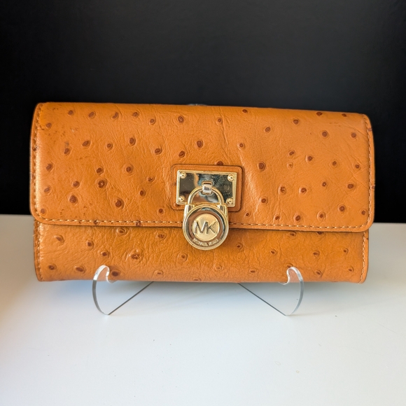 EUC Michael Kors Ostrich Hamilton Long Wallet with Signature Medallion - Picture 1 of 11